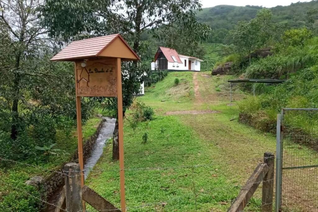 Holiday home In ചില്ലുകൂടാരം At Les Et Al. Vagamon